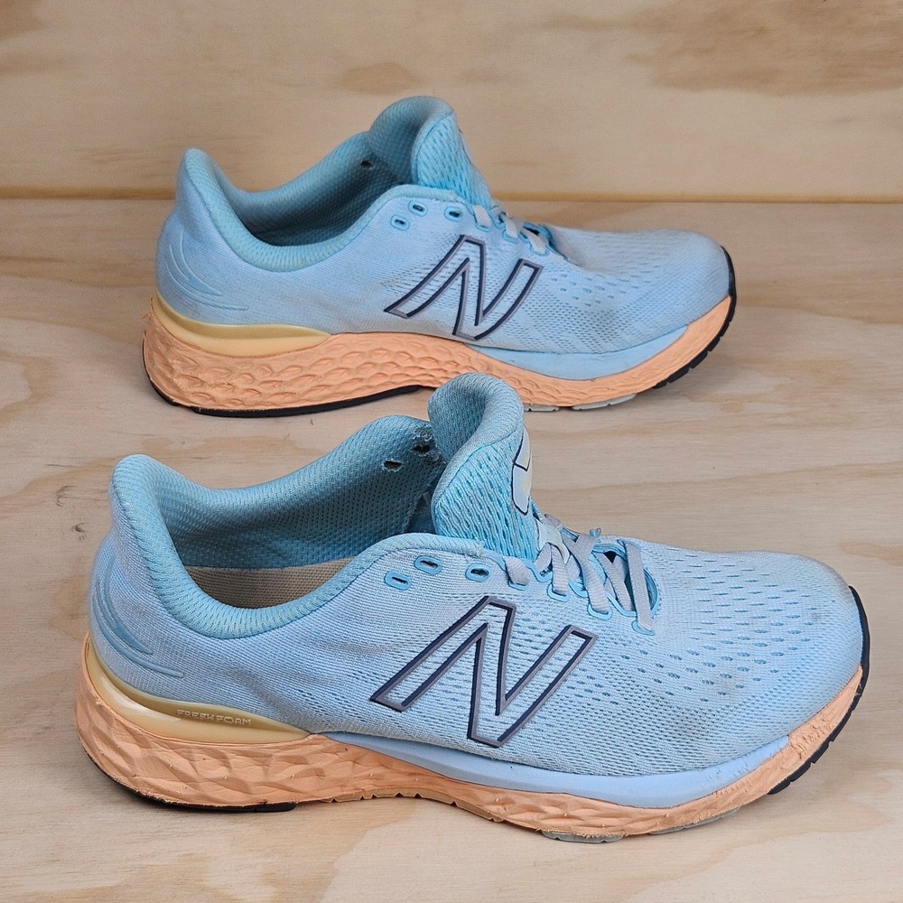 New Balance Fresh Foam 880 Womens 9.5 Blue Peach Running Shoes W880B11